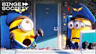 Minions: The Rise Of Gru: The Minions fly a plane