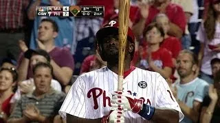 Tony Gwynn Jr. greeted by Phillies fans after his father's passing