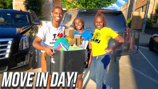 Pulling Up To College Dorms On Move In Day!