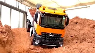 EXTREME RC CONSTRUCTION-WORLD // HEAVY RC TRUCK ACTION IN DIFFICULT TERRAIN // MB AROCS // LIEBHERR