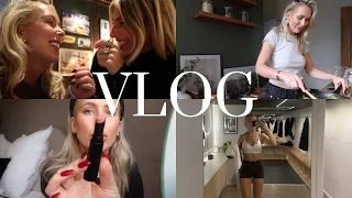 vlog 213: getting glasses and new beauty bits