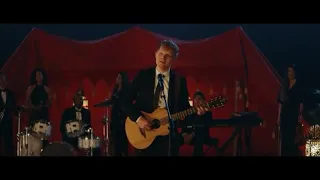 Ed Sheeran sings "Perfect" / Red Notice / Gal Gadot andThe Rock/ Funny Scene / Full Hd / Netflix