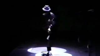 Michael Jackson Billie Jean Live in Kansas City VICTORY TOUR (1984) (+0.75 Audio Pitch) 1080p60FPS