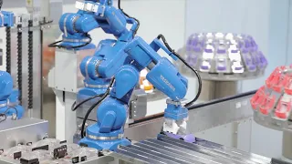 YASKAWA "Built to order" avec robots MotoMINI