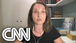 Há racismo embutido nas práticas de acolhimento de refugiados na Europa, diz professora | LIVE CNN