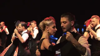 TangoBanda - Milongueando en la 40 - Solo Tango Orquesta.