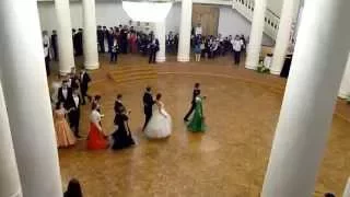 Чернореченский бал - выход участников, танцующих контрданс