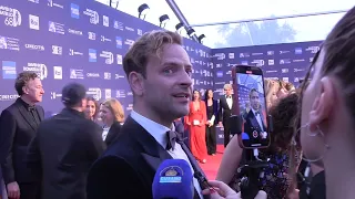 Alessandro Borghi ai David di Donatello 2023: "Volevo solo fare i film, ora devo sceglierli per t...