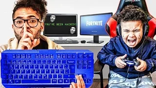 WIRELESS KEYBOARD PRANK HACK ON LITTLE BROTHER PLAYING FORTNITE!! BIGGEST RAGE ON YOUTUBE!!