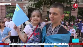 Мегамарш у вишиванках: в Одесі майже пів тисячі людей долучилися до ходи