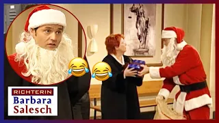 Wette verloren: Nikolaus RÖMER verteilt Geschenke 😂🎅🏼 | 1/2 | Richterin Salesch