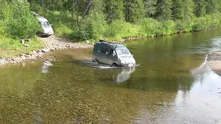 После перевала Дятлова поехали на Жигаланские водопады. Искупались в ледяном бассейне с видом на ГУХ