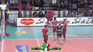 De Cecco can spike!