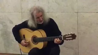Гитарист в метро