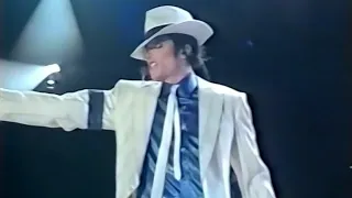 Michael Jackson - Smooth Criminal (Live HIStory Tour In Tunisia) (Remastered)