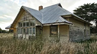 Abandoned- Unique old original farm house slowly decaying in the grass and trees