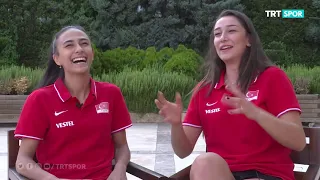 Simge Aköz ve Hande Baladin'den eğlenceli röportaj