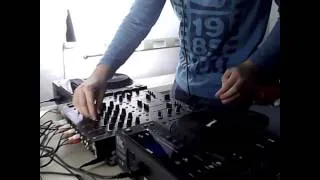 Techno Hands Up & Dance 2012 TenMinMix #4 by DJ Y0FR3DD0