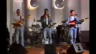 80's band LAW performing Heaven live on early MTV