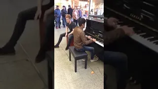 HUGE CROWD Despacito Live at St Pancras Station London 2017 (Rahul Suntah and Charlie Payne)