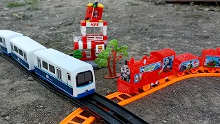 Merakit Mainan Kereta Api Thomas & Friends, Kereta Api Electric Train MRT