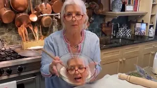 Paula Deen makes a Paula Deen (YTP)