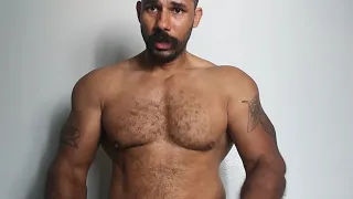 Male Stripper Samson - Flexing Vlog - Bench 405 Today!