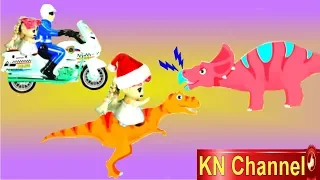 BÚP BÊ KN Channel GIÚP KHỦNG LONG CON SIÊU QUẬY CẢI LỜI MẸ ĐI LẠC TRONG RỪNG TẬP 2