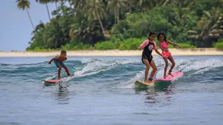 THE WORLD'S BEST SURFING LOCATION l BEGINNER, GROM WAVES