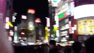 Famous Shibuya Crossing in Tokyo Japan (only 36 seconds)