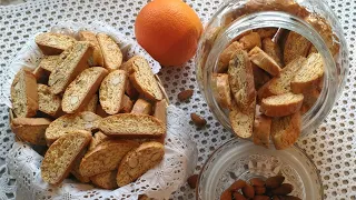 Good and easy to make cookies delicious CANTUCCI with almonds!