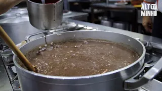 Arroz de Sarrabulho é o ícone da gastronomia de Ponte de Lima | Altominho TV