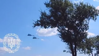 Прохід пари винищувачів Су-27 ЗСУ над ВПС. Миргород