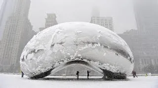 Chicago paralyzed by snowstorm