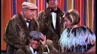 Dean Martin, Vikki Carr, George Gobel & Phil Harris - Oldtimers Medley