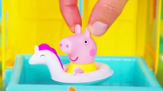 Peppa Pig Official Channel | Muddy Footprints | Play-Doh Show Stop Motion