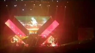 TINIE TEMPAH - HITZ, MOSH PIT AND EARTHQUAKE - LIVERPOOL ECHO ARENA - HALLOWEEN 2011