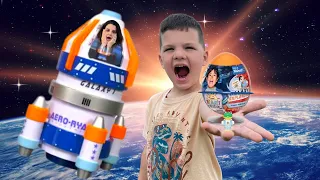 Caleb and Mom Play with NEW TOYS! Caleb OPENS RYAN SPACE TOY