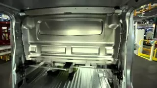 2014 Renault Trafic manufacturing at Sandouville plant Νο1