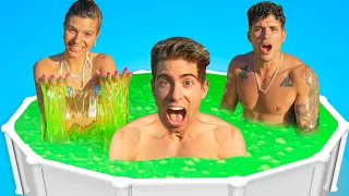 NOS METEMOS EN PISCINA LLENA DE SLIME !!