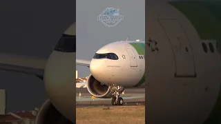 Super Pilot Waving from A330neo TAP Air Portugal