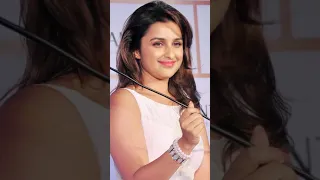 😘Beautiful✨ Parineeti Chopra ❣️ Face Loseup✔️Video #face_zoom #shorts