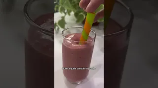 FIZ UM MILKSHAKE SAUDÁVEL SUPER FÁCIL