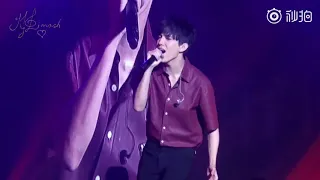 Dimash and Lin papa sing  《 Unforgettable day》 HD  0707 Terry Lin Shenzhen concert