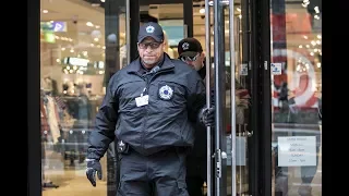 Armed, private security guards patrol State Street | Chicago.SunTimes.com