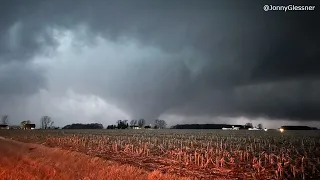 ‘Very Dangerous’: Tornado rips through Ohio leaving multiple people trapped