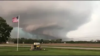 Incredible Tornado warned Supercell near Lewistown, illinois - May 24, 2019