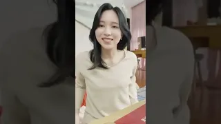 The Way Mina begins her Vlog is Cute