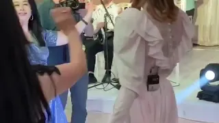 Наталья Водянова на кавказской свадьбе в Северной Осетии