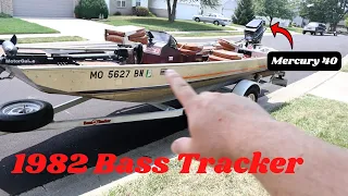 89 - 1982 Vintage Bass Tracker Boat / Mercury 40 HP Motor, Walkaround